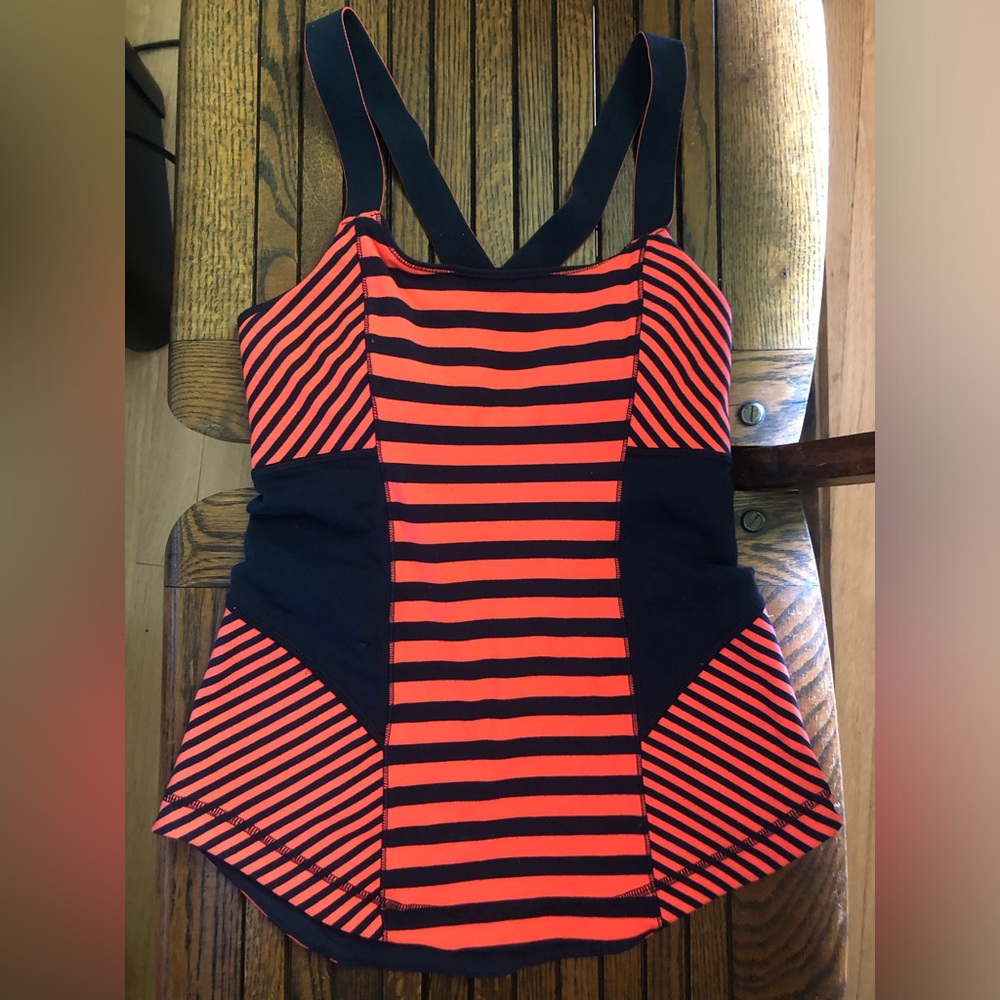 Lululemon fitness tank